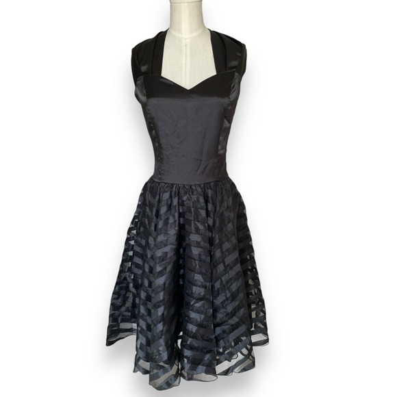 Queen of Hearts Pinup Halter Swing Dress Rockabilly Goth Striped Aline Sz Large - Picture 1 of 5